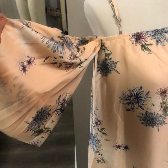 ❗️SALE❗️Beautiful pink dress 🌸 - Picture 2 of 6